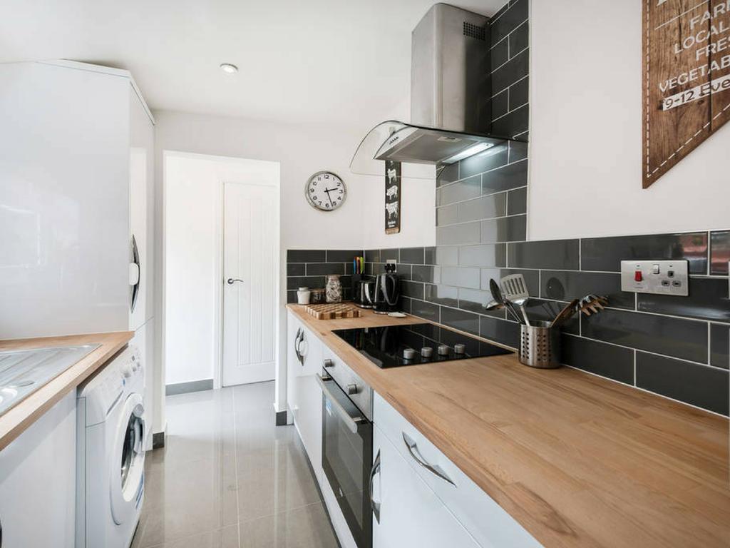 Cambridge House - Modern 2 Bedroom House, Close To Luton Airport & Town Centre מראה חיצוני תמונה